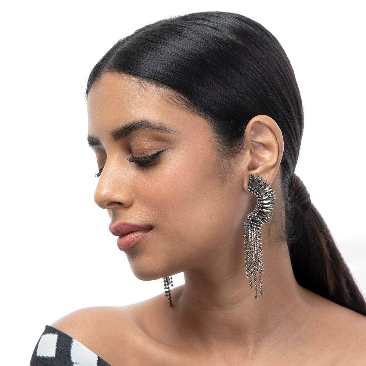 Handmade Deepa by Deepa Gurnani Estella Earrings worn by the model