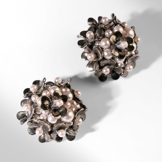 Kamar Earrings